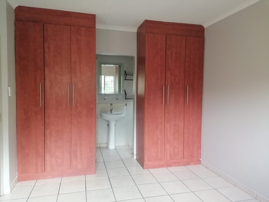 To Let 3 Bedroom Property for Rent in Waterval East North West
